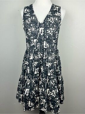 Evereve Black & White Abstract Tiered Cotton Dress Size S